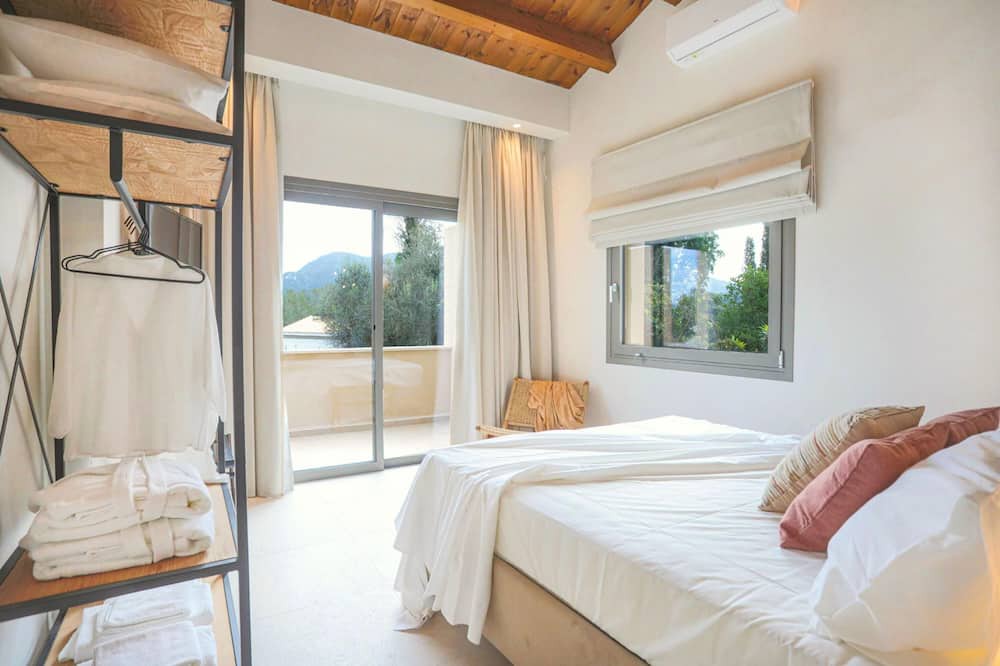 Photo of Bedroom in Kouramades