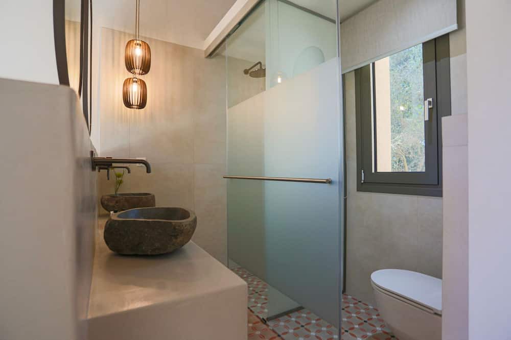 Photo of Bathroom in Kouramades