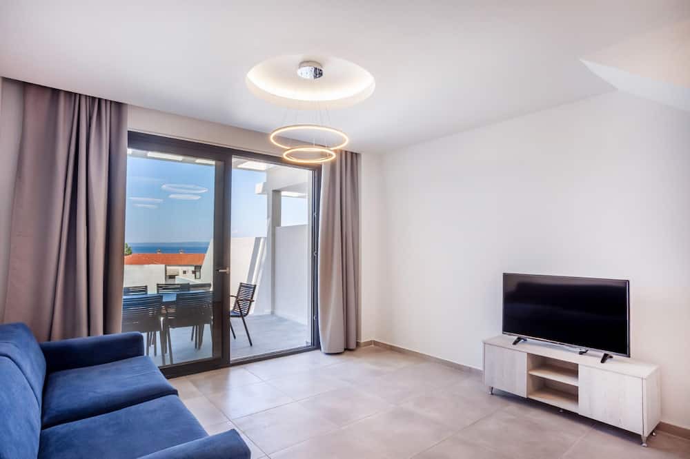 Photo of Livingroom in Polichrono