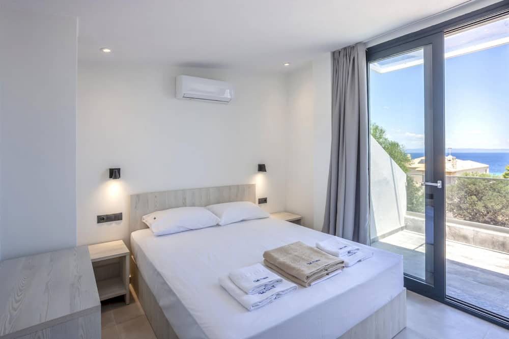 Photo of Bedroom in Polichrono