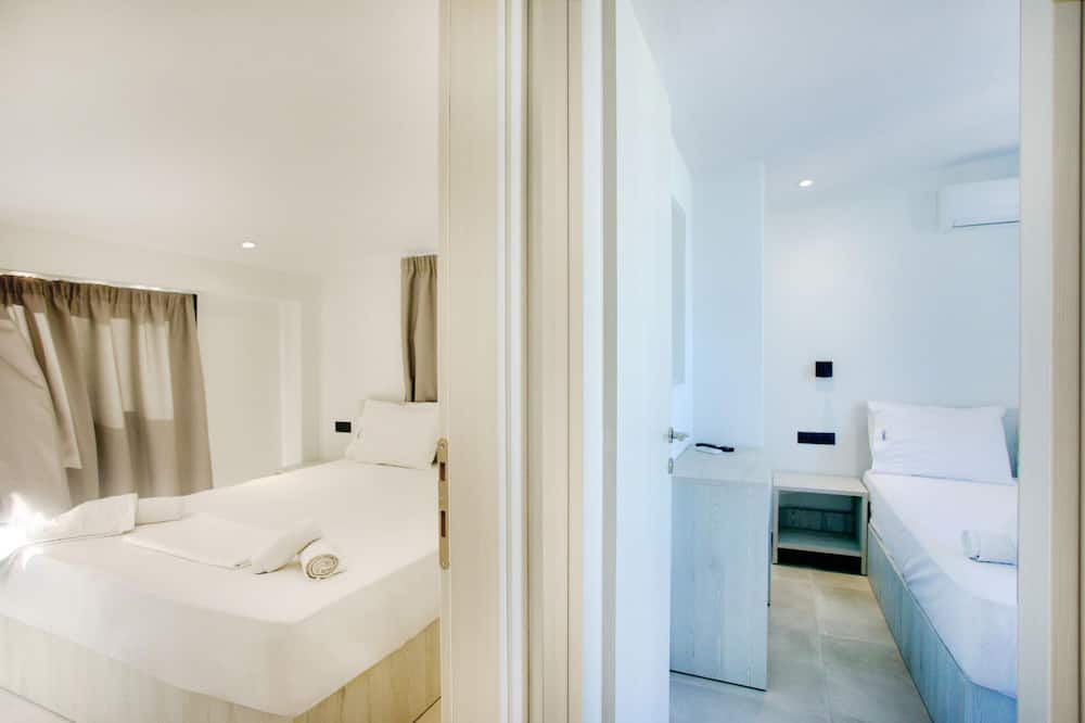 Photo of Bedroom in Polichrono