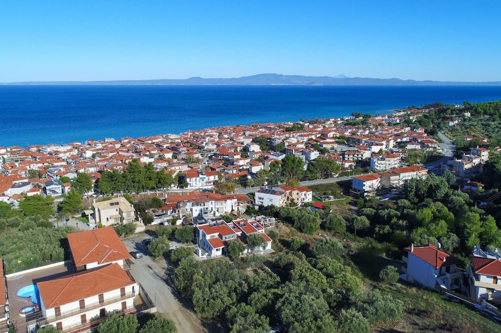 Photo of Outdoor in Polichrono