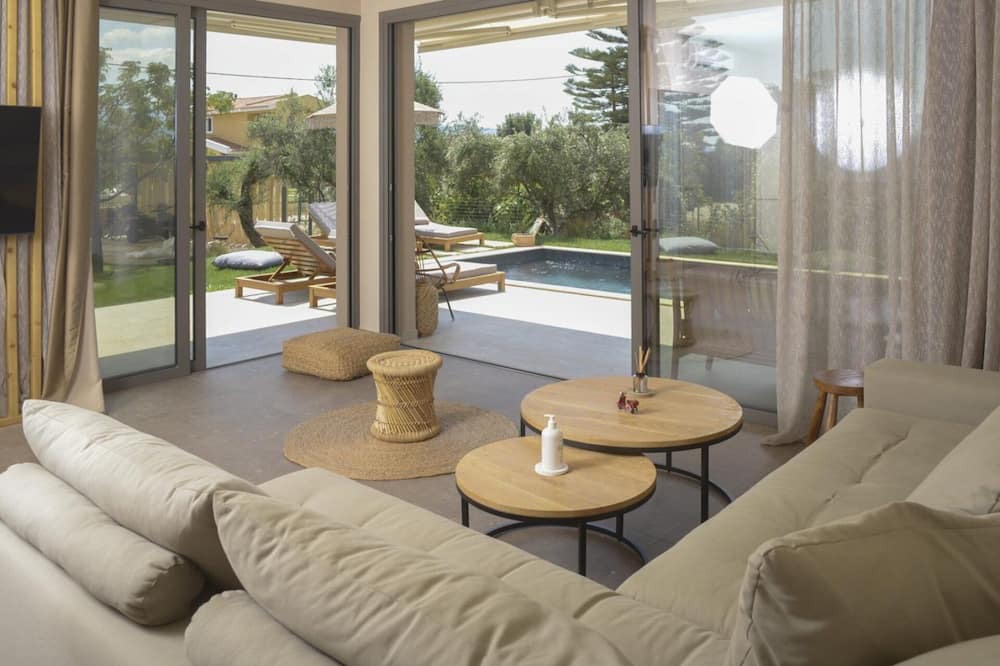 Photo of Livingroom in Akovitika
