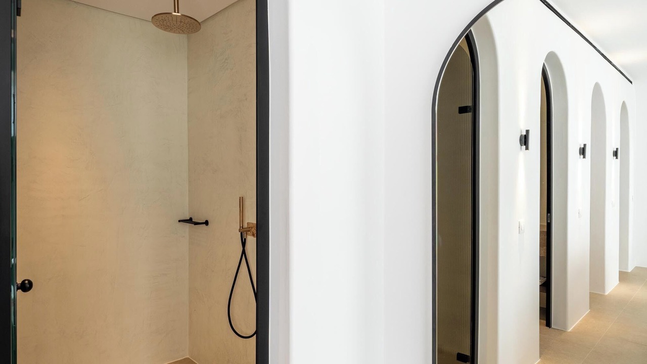 Photo of Bathroom in Plintri