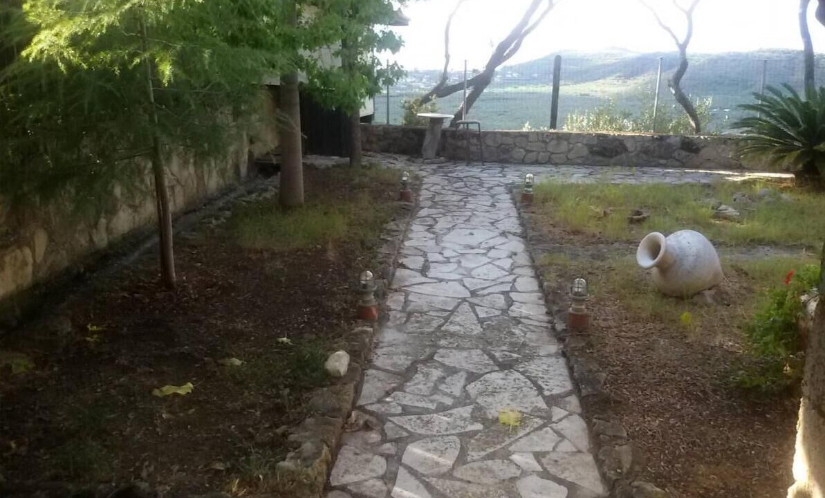 Photo of Outdoor in Alonia