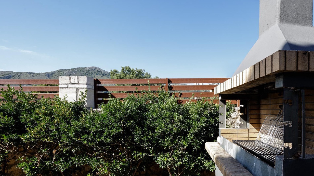 Photo of Outdoor in Roussospiti