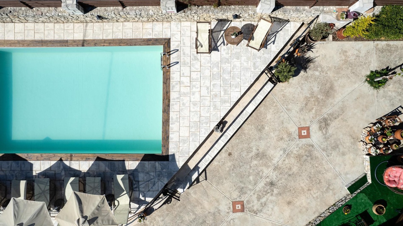 Photo of Outdoor in Roussospiti