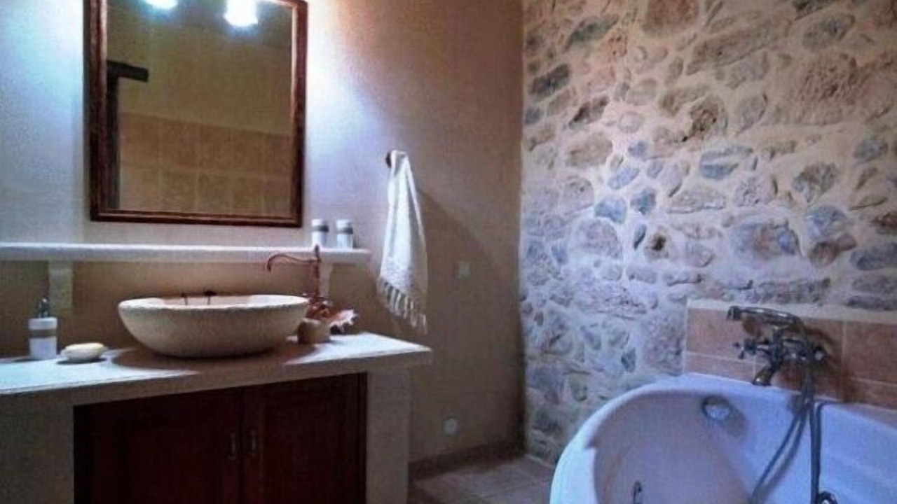 Photo of Bathroom in Episkopi