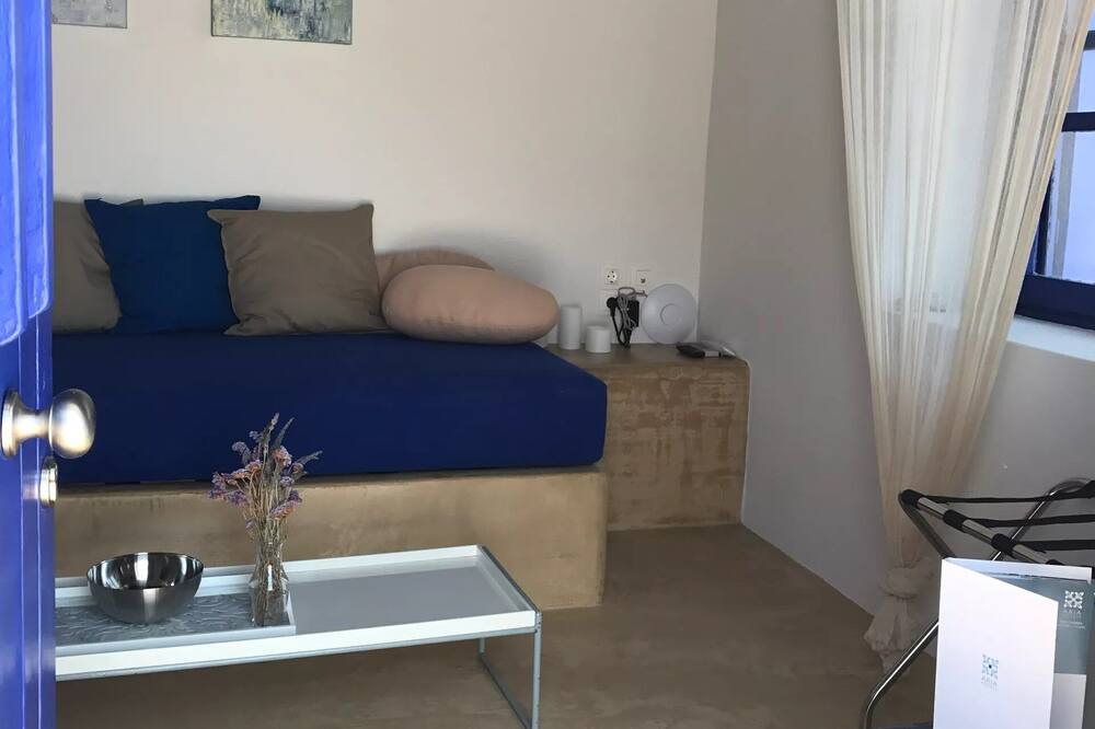 Photo of Livingroom in Kimolos