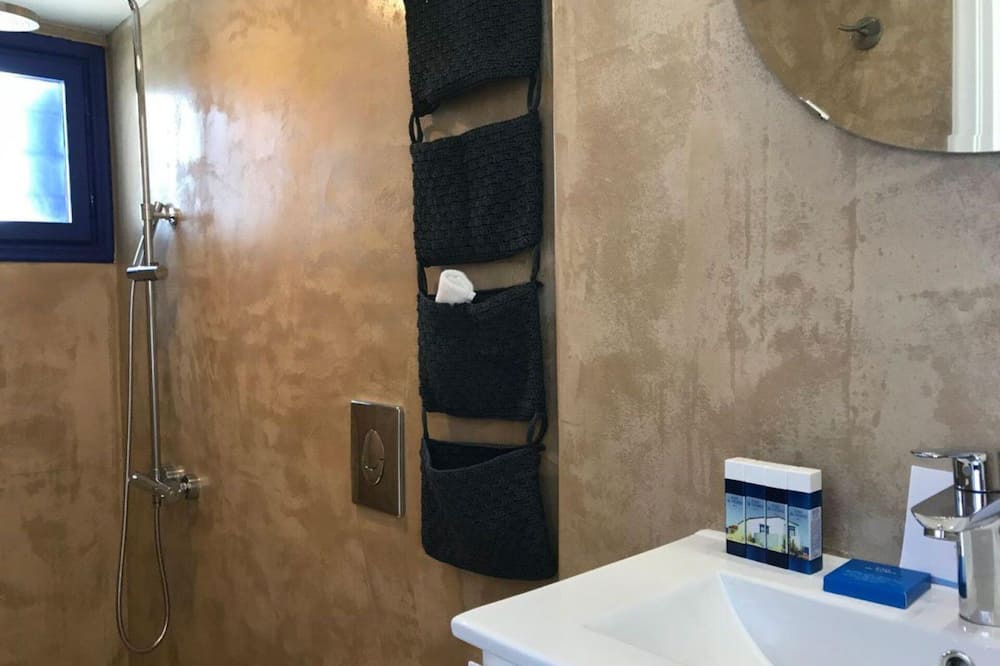 Photo of Bathroom in Kimolos