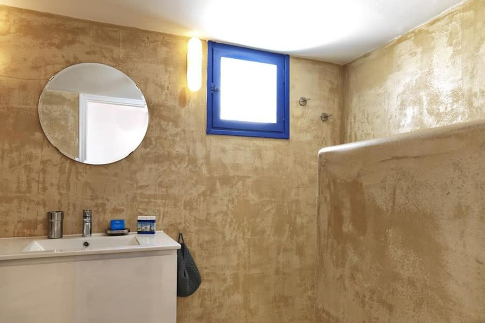 Photo of Bathroom in Kimolos