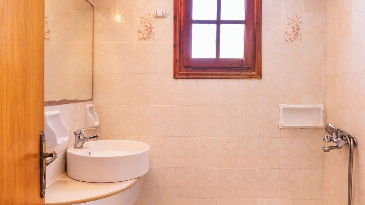 Photo of Bathroom in Lefkos