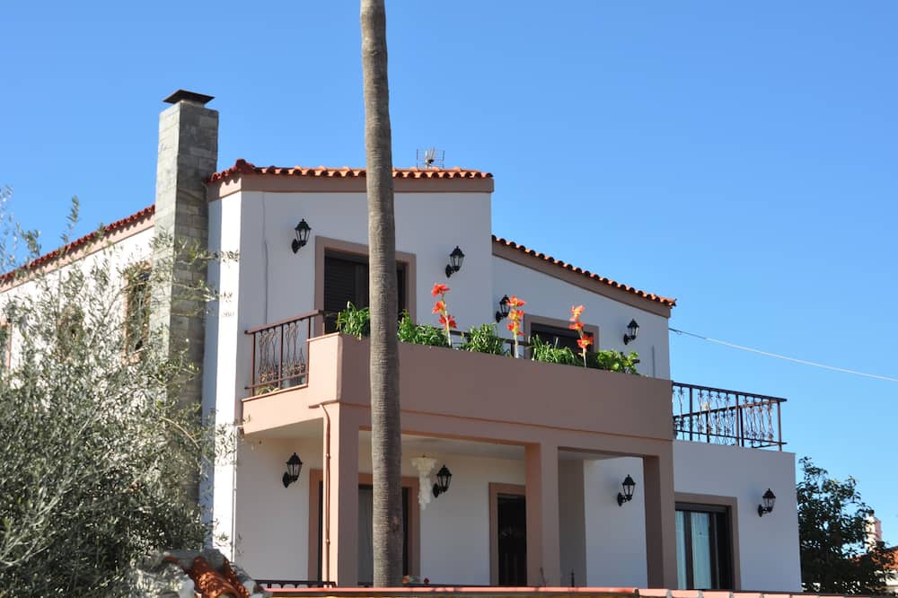 Photo of Outdoor in Zipari