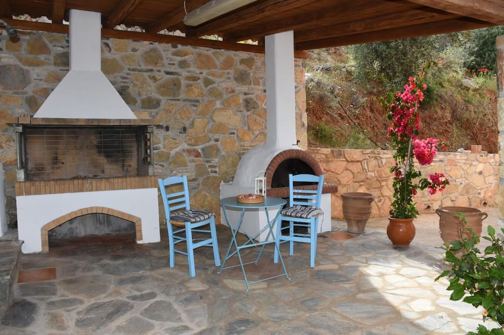 Photo of Outdoor in Sourpi