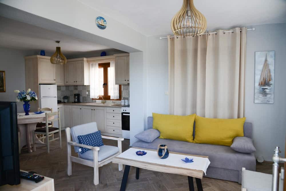 Photo of Livingroom in Sourpi