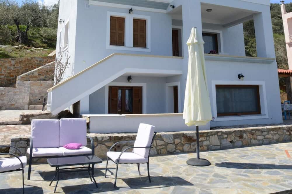 Photo of Outdoor in Sourpi