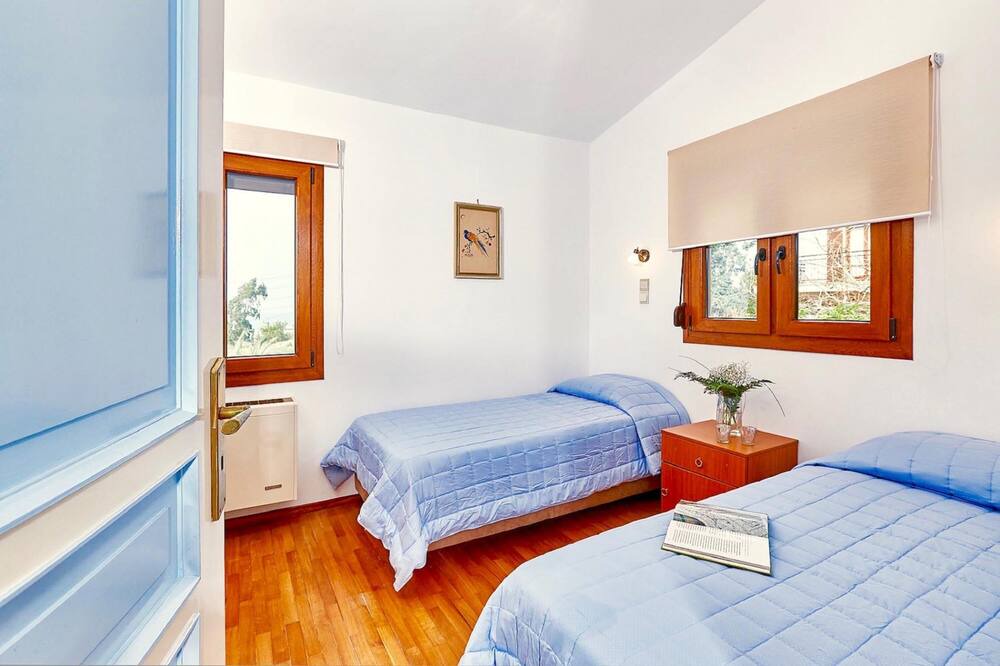 Photo of Bedroom in Karteros