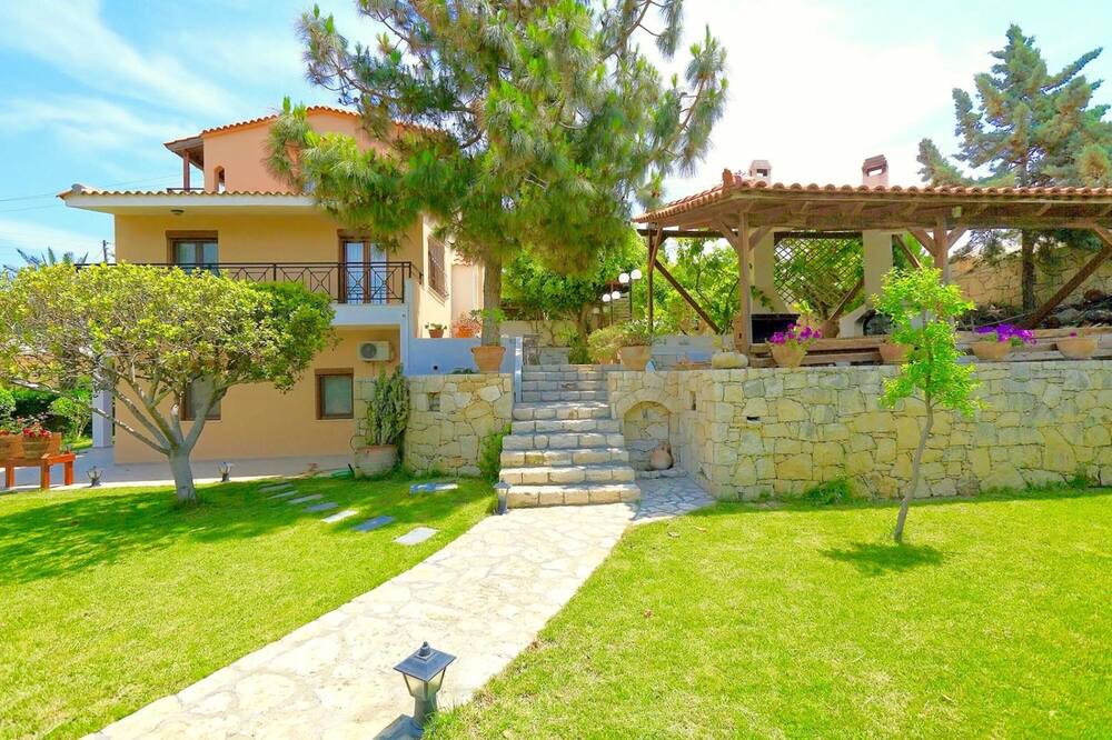 Photo of Outdoor in Karteros