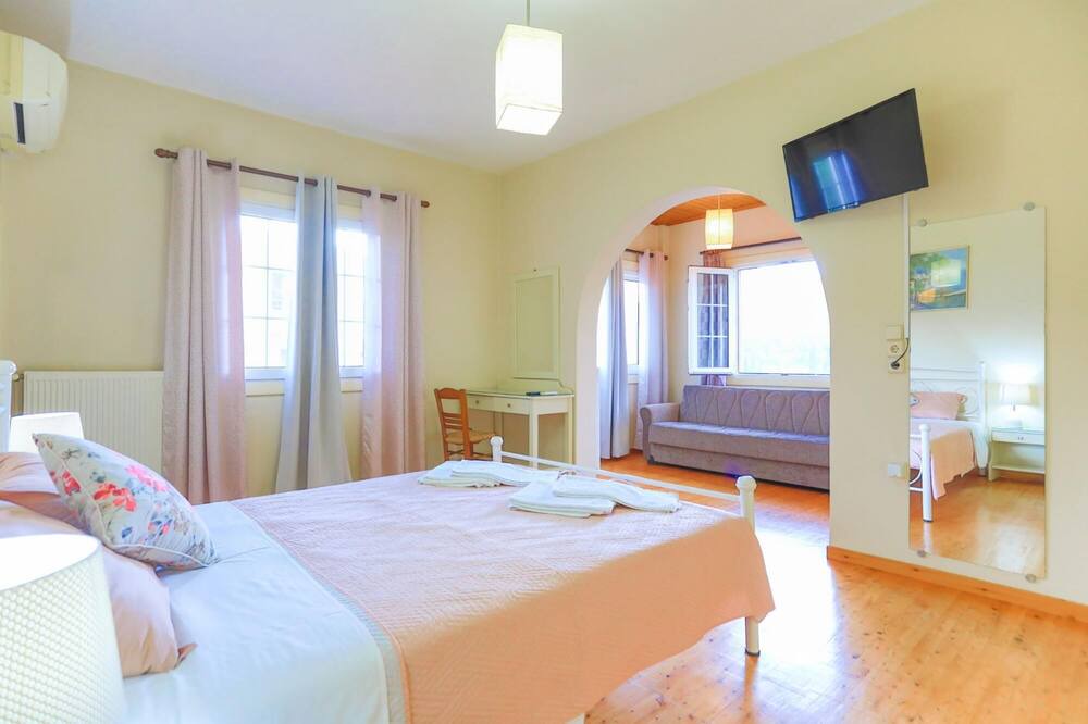 Photo of Bedroom in Kato Korakiana