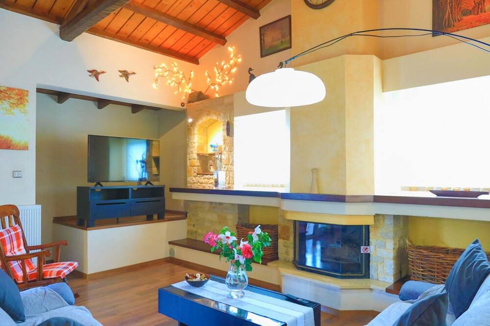 Photo of Livingroom in Kato Korakiana