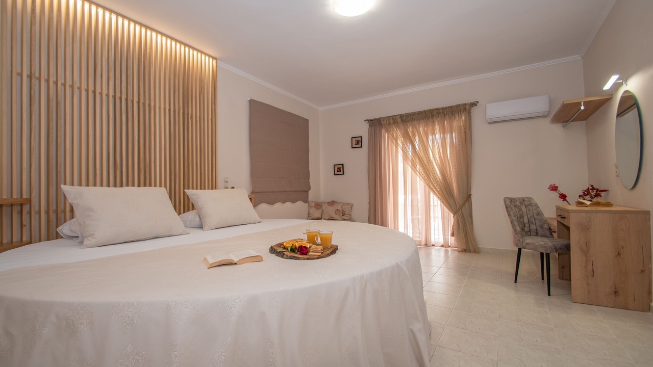 Photo of Bedroom in Alonia