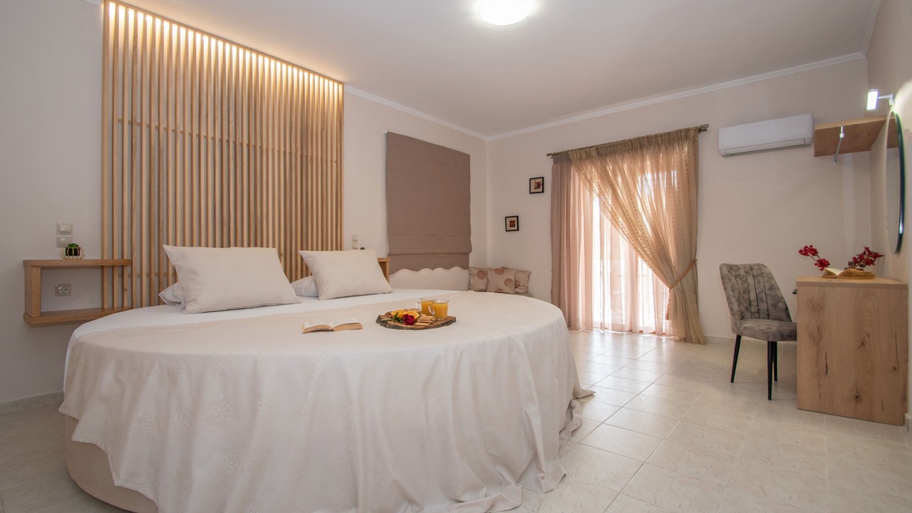Photo of Bedroom in Alonia