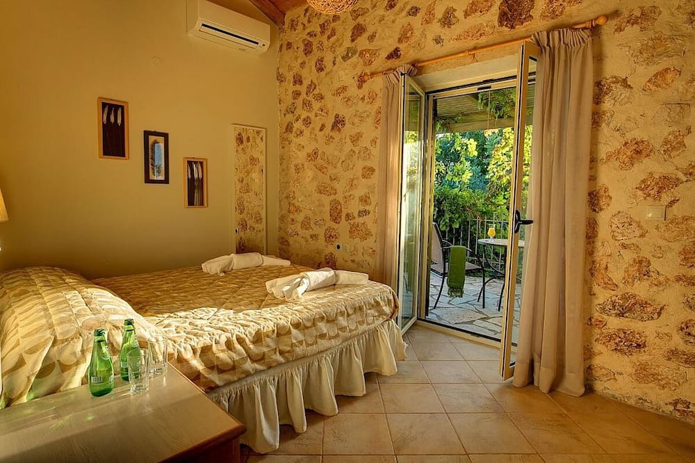 Photo of Bedroom in Skala