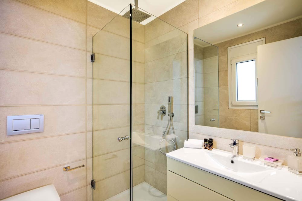 Photo of Bathroom in Souda