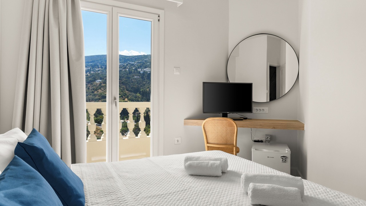 Photo of Bedroom in Paleopolis