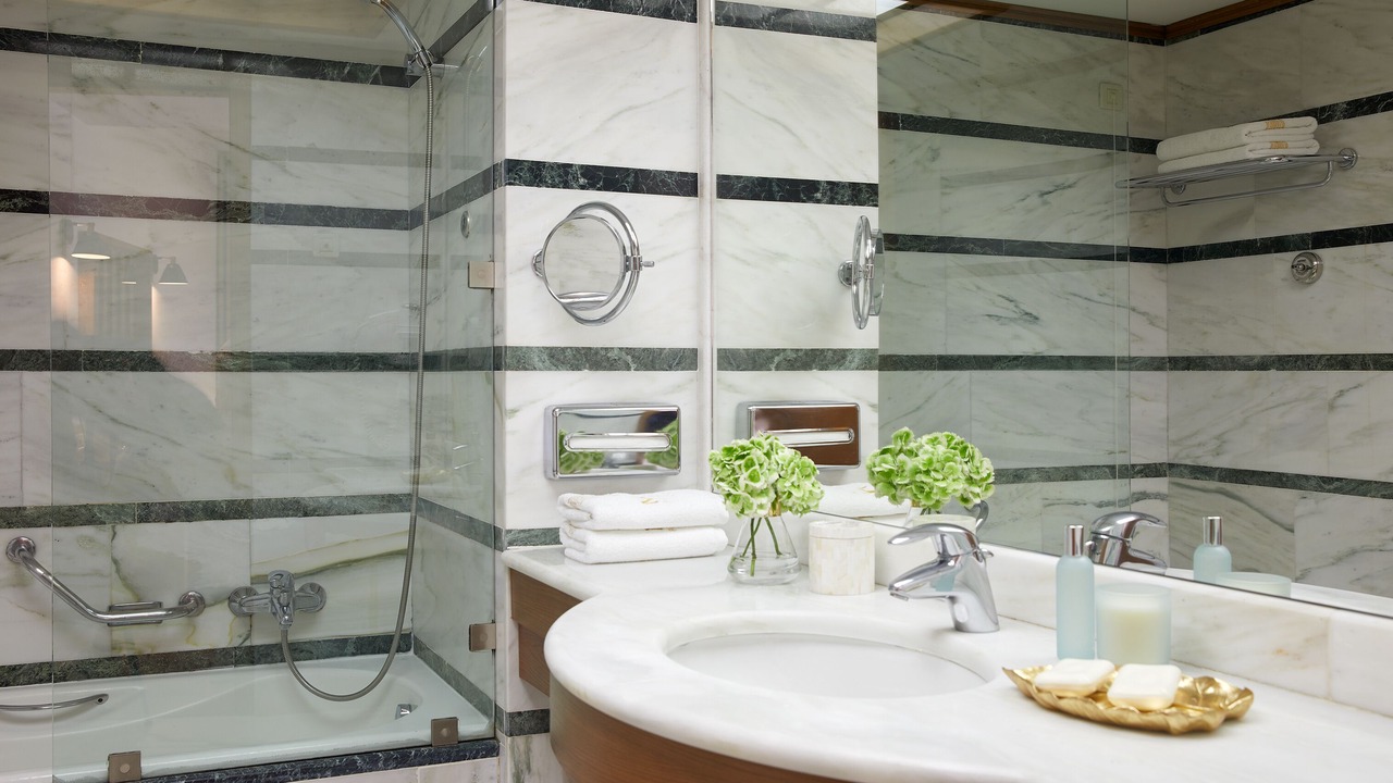 Photo of Bathroom in Platanias Town
