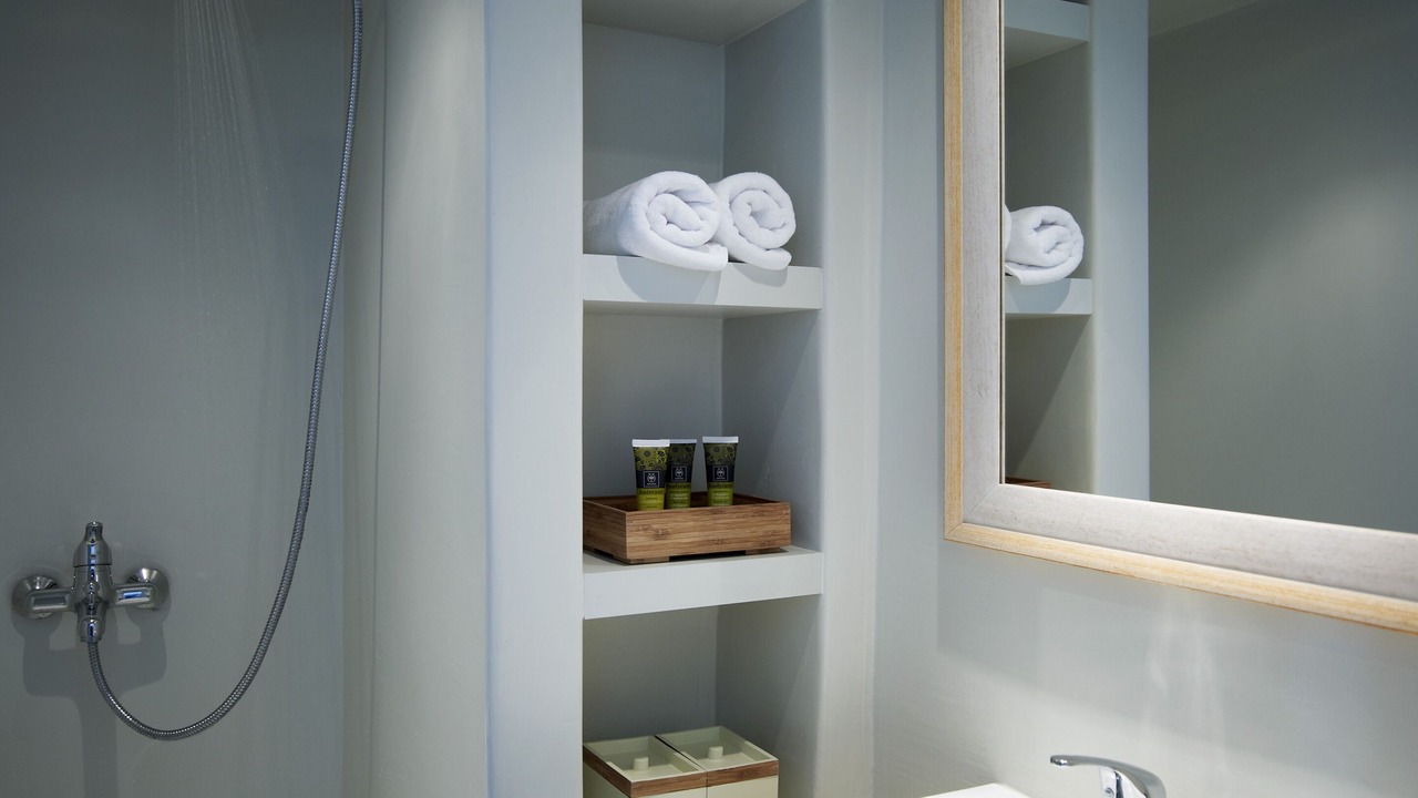 Photo of Bathroom in Ioulida