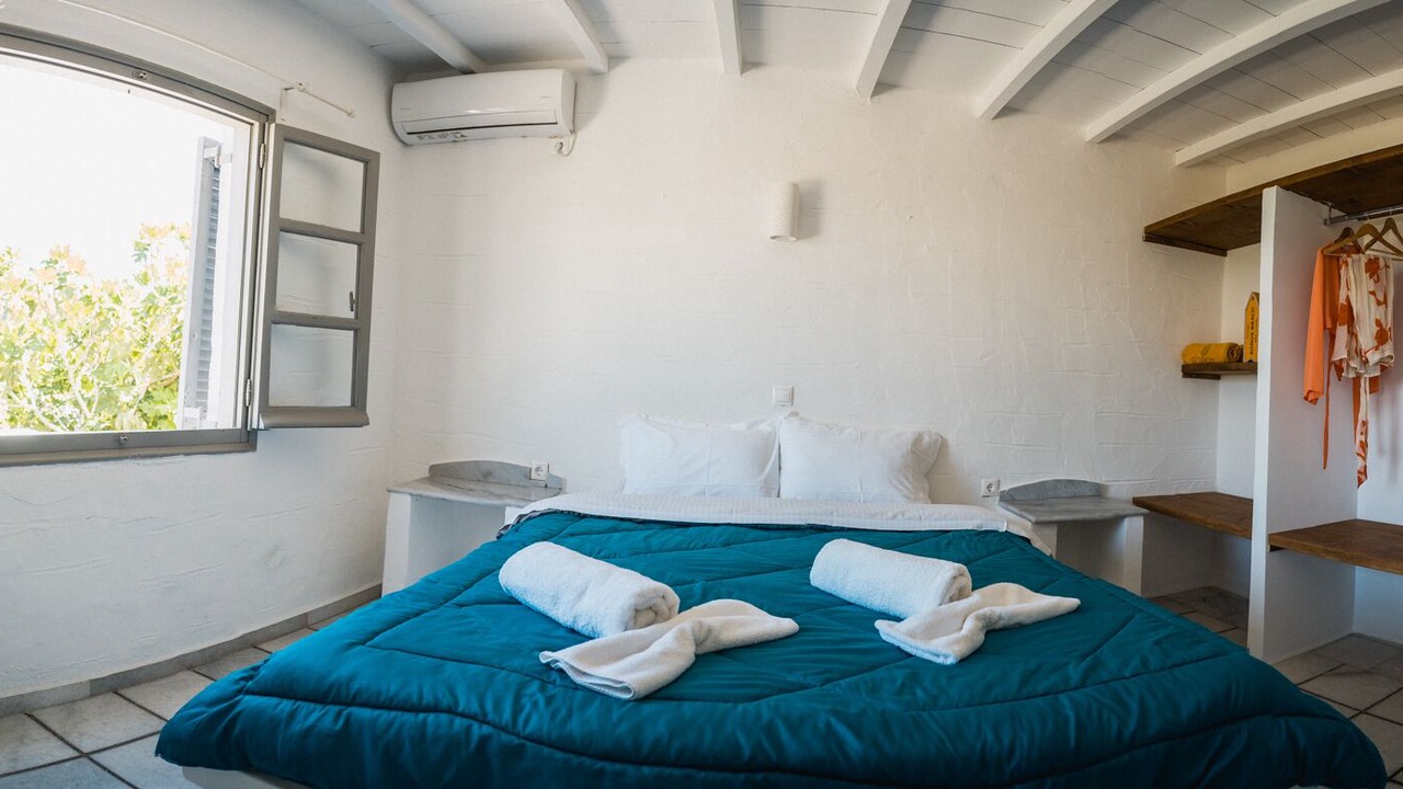 Photo of Bedroom in Antiparos