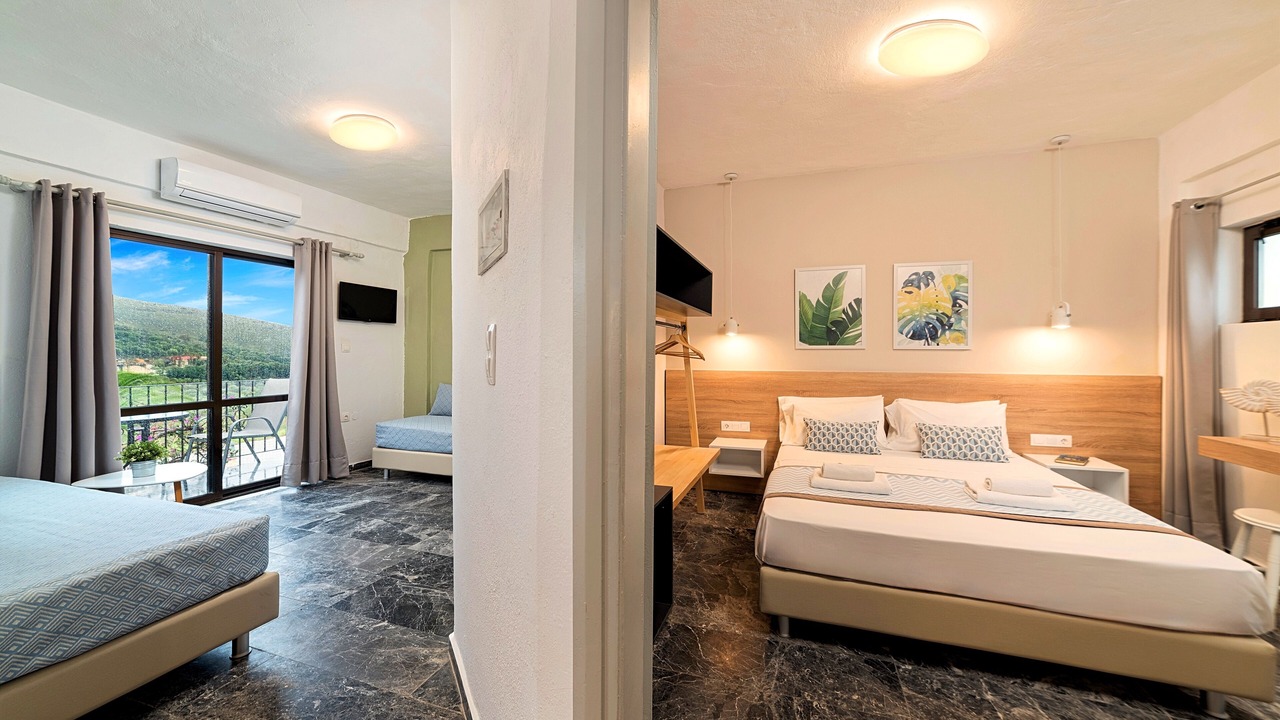 Photo of Bedroom in Exopoli