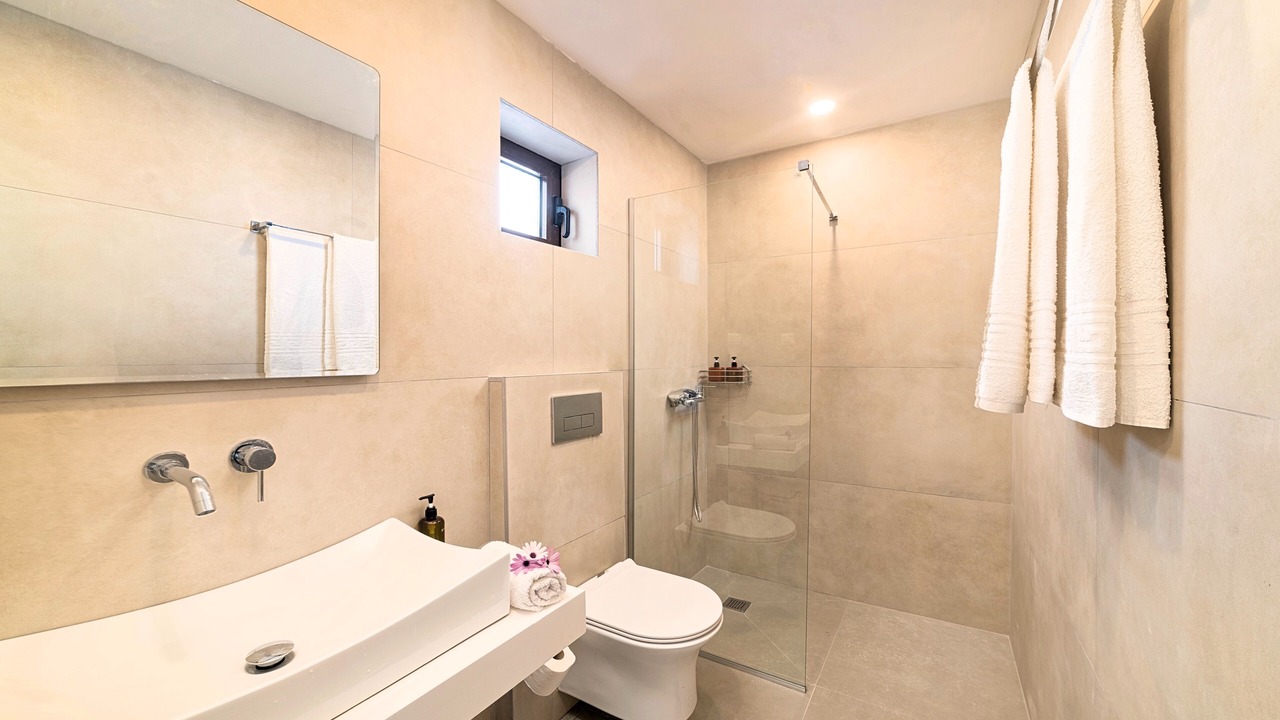 Photo of Bathroom in Exopoli
