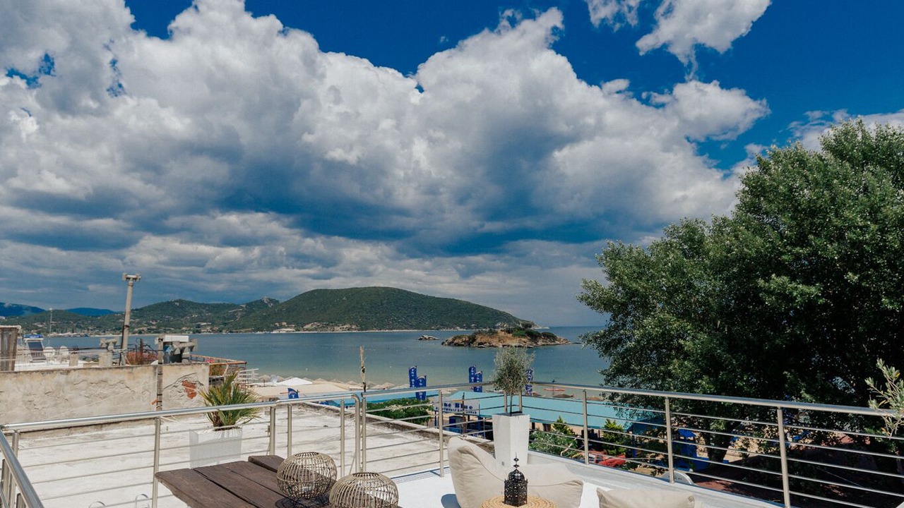 Photo of Outdoor in Nea Peramos