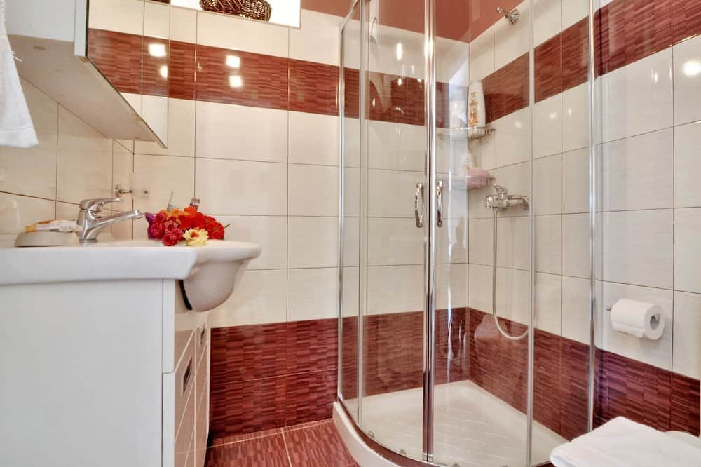 Photo of Bathroom in Perama
