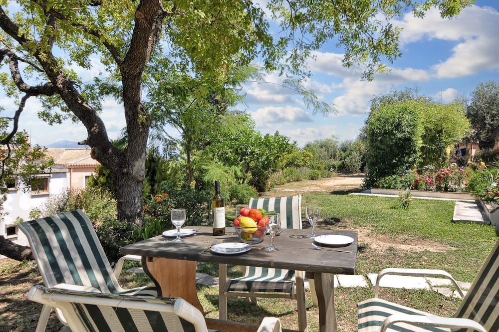 Photo of Outdoor in Perama