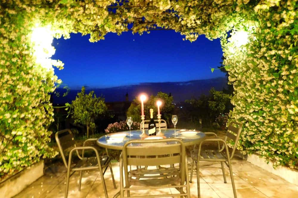 Photo of Outdoor in Perama