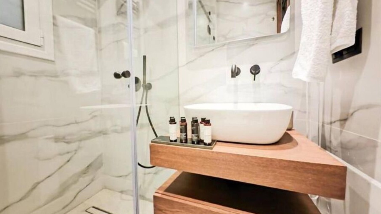 Photo of Bathroom in Ano Patisia