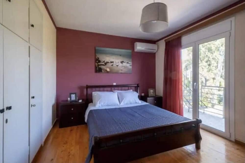 Photo of Bedroom in Nea Kios