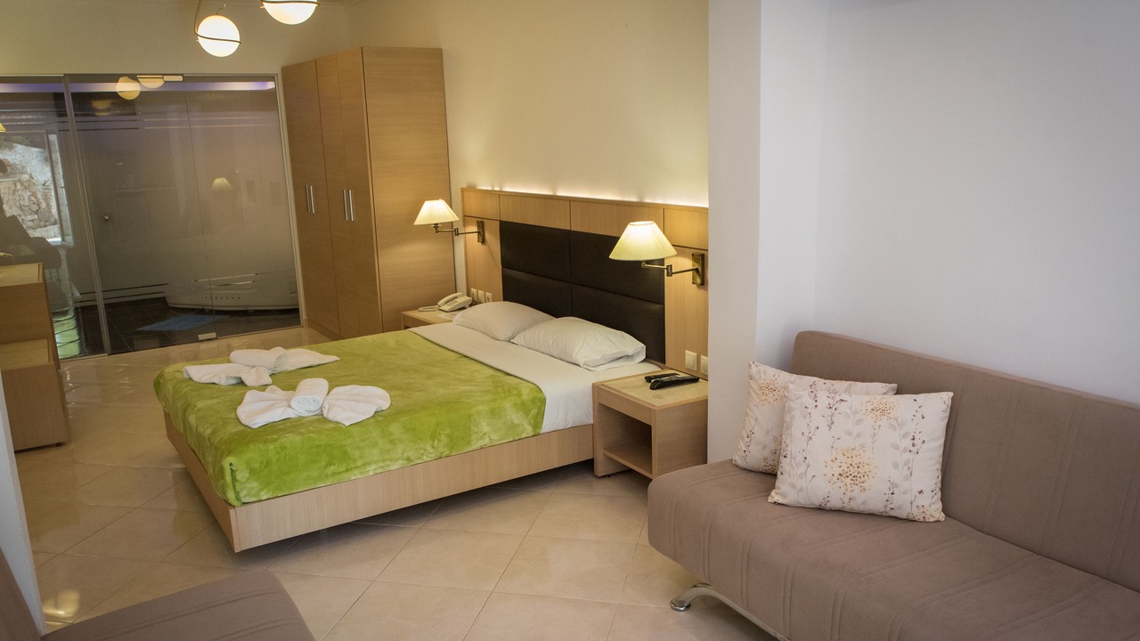 Photo of Bedroom in Polichrono