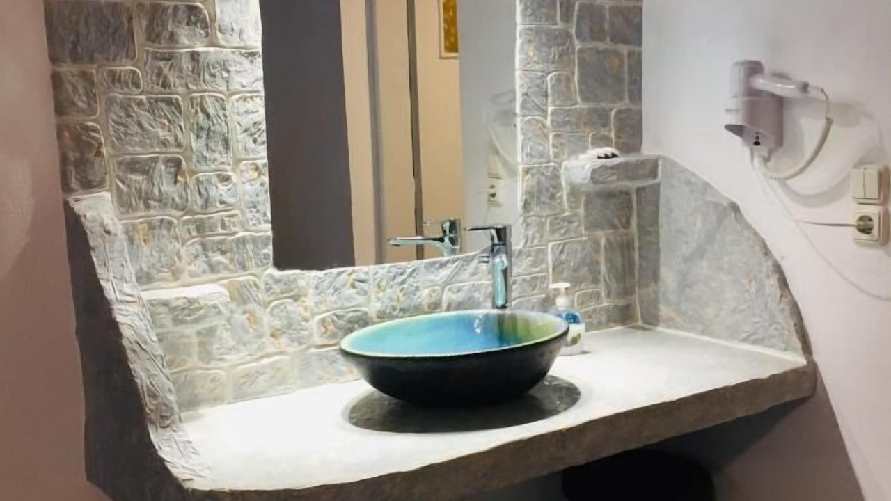 Photo of Bathroom in Drafaki