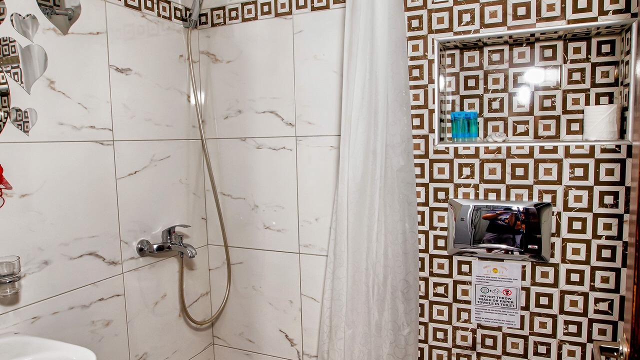 Photo of Bathroom in Skala Fourkas