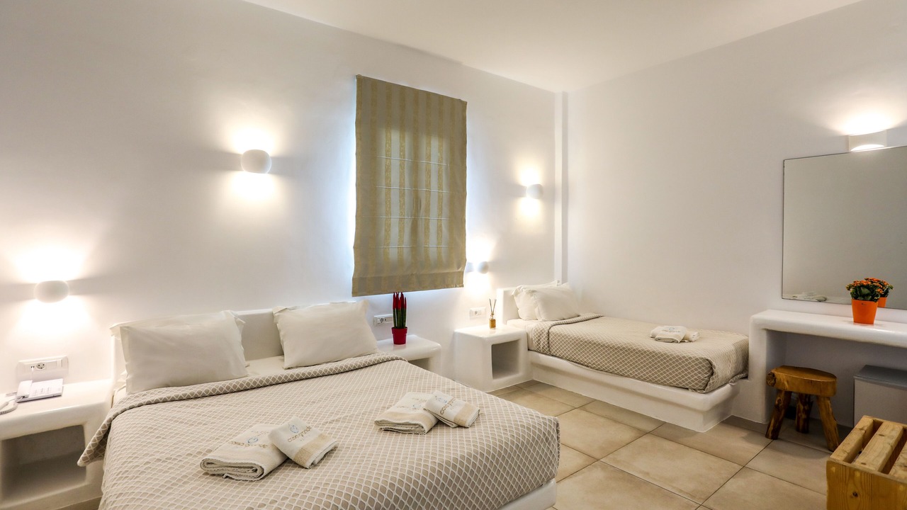 Photo of Bedroom in Platis Gialos