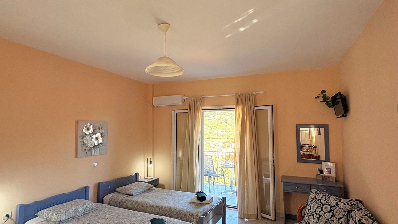 Photo of Bedroom in Dhrakata
