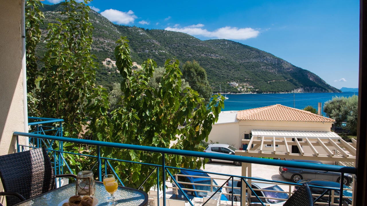 Photo of Patio Balcony in Mikros Gialos