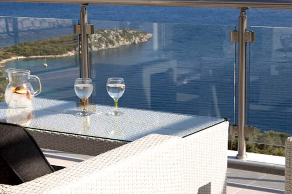 Photo of Bedroom in Sivota