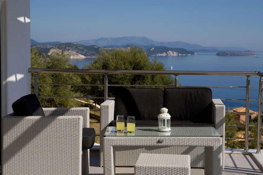Photo of Patio Balcony in Sivota