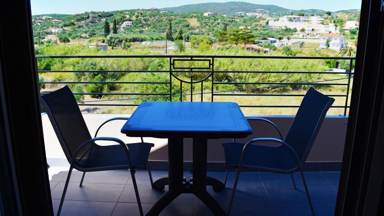 Photo of Patio Balcony in Foinikounta