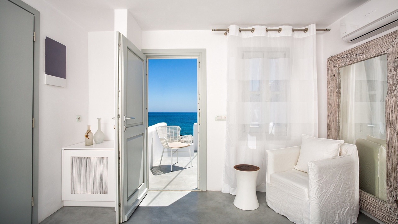 Photo of Bedroom in Folegandros